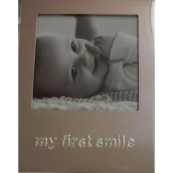 Carters Baby Nursery Photo Picture Frames, Set of 3, Baby's First Moments - Picture 4 of 5